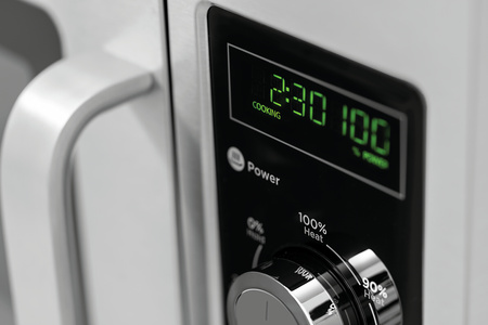 Kuchenka mikrofalowa 18340M