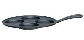 Patelnia żeliwna do jajek sadzonych