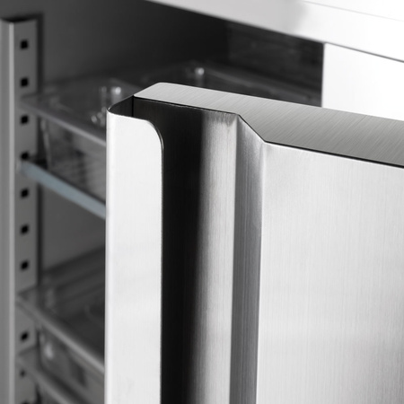 Szafa chłodnicza 2 drzwiowa ze stali nierdzewnej na nóżkach, GN 2/1, V 1300 l