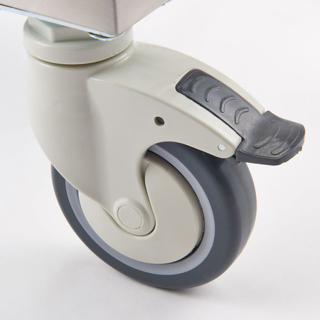 Wózek transportowy do talerzy