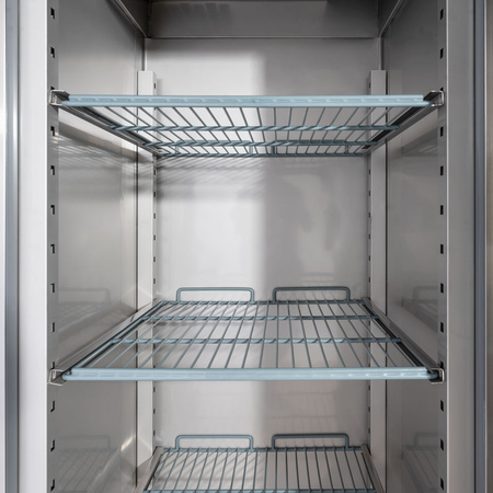 Szafa chłodnicza ze stali nierdzewnej na nożkach, GN 2/1, V 650 l